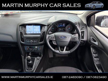 2017 Ford Focus - thumbnail 13