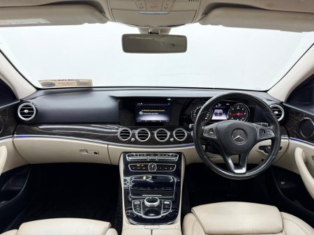 2017 Mercedes-Benz E Class E 200 D AVANTGARDE A/T €16,450 thumbnail