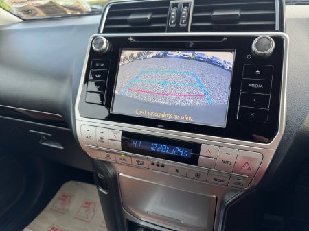 2019 Toyota Landcruiser - thumbnail 17