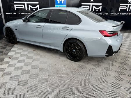 2023 BMW 3 Series - thumbnail 6