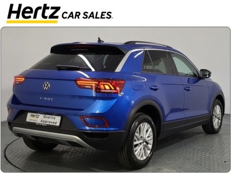 2023 Volkswagen T-Roc LIFE TDI 2.0 Diesel Manual €27,495 thumbnail