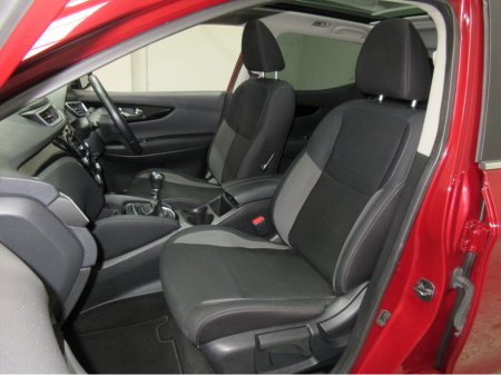 2020 Nissan Qashqai 1.3 SE - PAN ROOF - FINANCE & SCRAPPAGE AVAILABLE €18,795 thumbnail