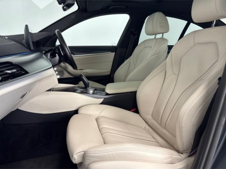 2022 BMW 5 Series 530E HYBRID M SPORT NEW NCT**19"MATTE BLACK ALLOYS**PANORAMIC SUNROOF**FRONT HEATED ELECTRIC SEATS**AMBIENT LIGHTING**APPLE CARPLAY**REVERSE CAMERA**PARKING SENSORS**DRIVE MODES**FINANCE AVAILABLE** €37,995 thumbnail