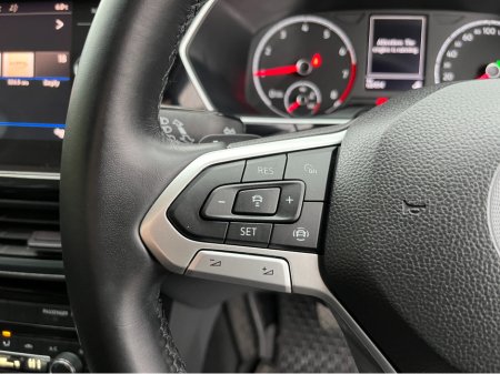 2020 Volkswagen T-Cross 1ST EDITION AUTOMATIC 1.0 PETROL //KEYLESS ENTRY//HALF LEATHER SEATS//REVERSE CAMERA// €21,950 thumbnail