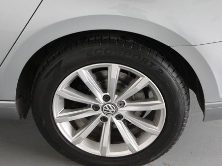 2019 Volkswagen Passat - thumbnail 29