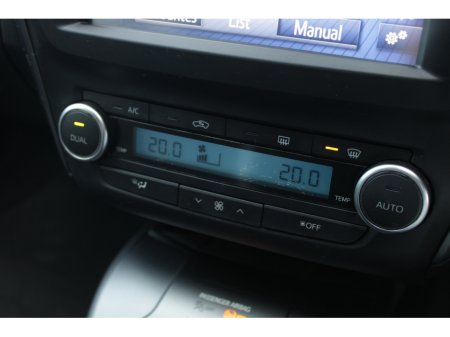 2015 Toyota Avensis - thumbnail 14