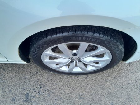 2015 Volkswagen Golf 1.4 Highline €13,950 thumbnail