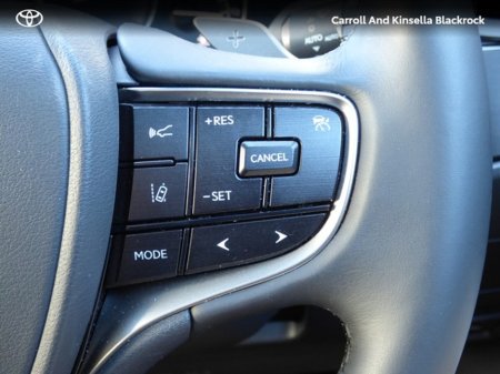 2023 Lexus ES 300 H Hybrid Dynamic €46,950 thumbnail