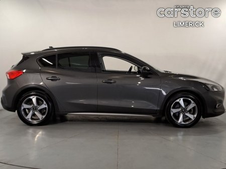 2020 Ford Focus - photo 2