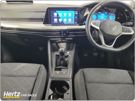 2024 Volkswagen Golf LIFE 110HP Petrol Manual €24,995 thumbnail