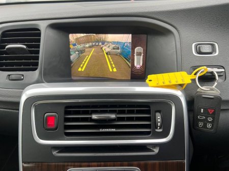 2018 Volvo V60 D4 CLASSIC 2.0 D // SERVICE HISTORY // OPENING SUNROOF // ADAPTIVE CRUISE CONTROL €19,950 thumbnail