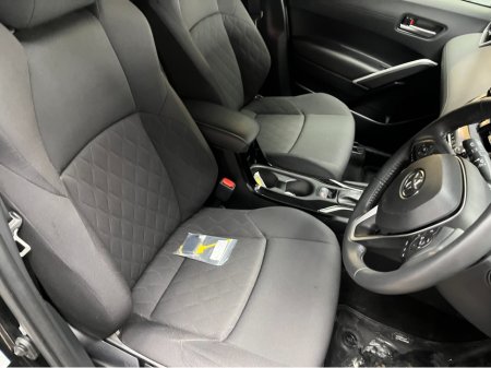 2024 Toyota Corolla Cross - thumbnail 10