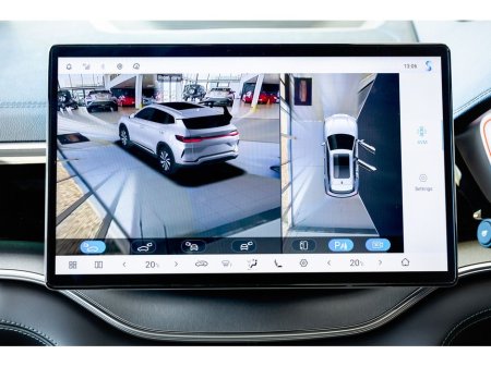 2025 BYD Seal U DM-I COMFORT €43,899 thumbnail