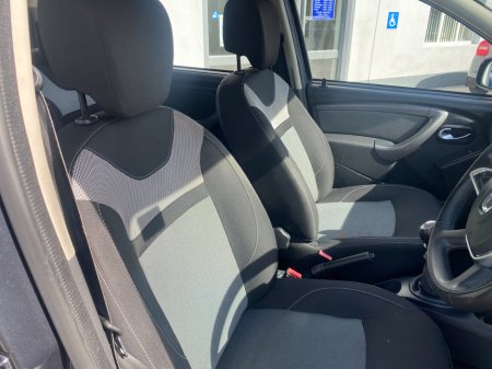 2017 Dacia Duster - thumbnail 11