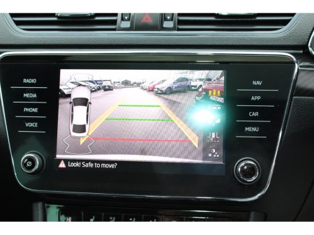 2024 Skoda Superb SUPERB SPT 2.0TDI 150HP DSG €44,950 thumbnail