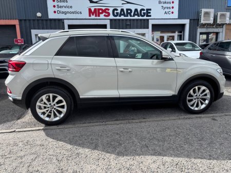 2023 Volkswagen T-Roc - thumbnail 8