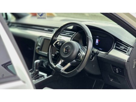 2016 Volkswagen Passat - thumbnail 9