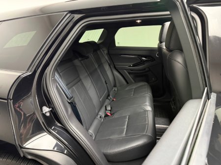 2024 Land Rover Range Rover Evoque HSE DYNAMIC P300E *PAN ROOF* €51,990 thumbnail