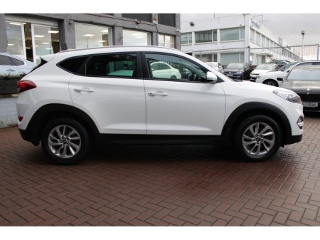 2017 Hyundai Tucson 1.7CRDI EXECUTIVE PLUS //WHITE WITH BLACK LEATHER //IMMACULATE CONDITION  // BUY WITH CONFIDENC AA AND SIMI APPROVED DEALER 2025 // FINANCE ARRANGED // ALL TRADE INS WELCOME // €13,950 thumbnail
