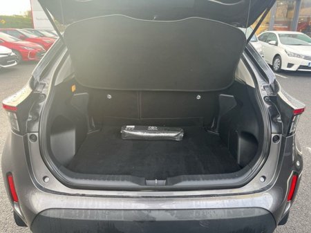 2022 Toyota Yaris Cross CR LUNA 4DR AUTO €22,888 thumbnail