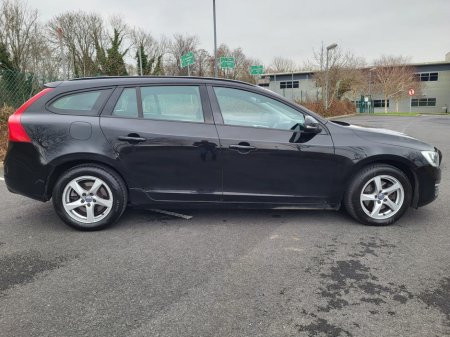2016 Volvo V60  €8,999