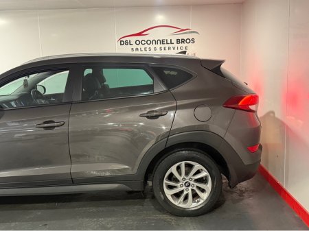 2016 Hyundai Tucson EXECUTIVE 5DR €10,950 thumbnail