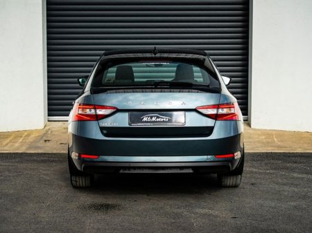 2020 Skoda Superb - thumbnail 3