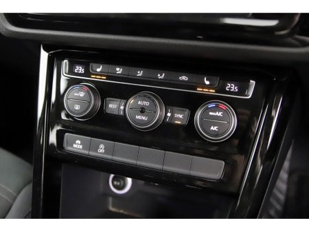 2016 Volkswagen Touran 1.4 TSI DSG HIGHLINE *CARPLAY*ANDROID AUTO*REVERSE CAM* €17,690 thumbnail