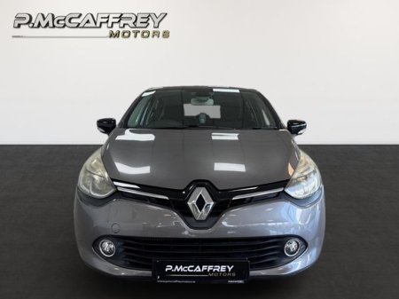 2015 Renault Clio - view 2