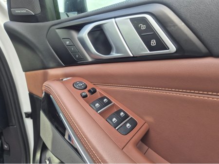 2024 BMW X5 M-SPORT  Pro - 50E 500 BHP €89,950 thumbnail