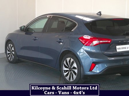 2019 Ford Focus - thumbnail 11