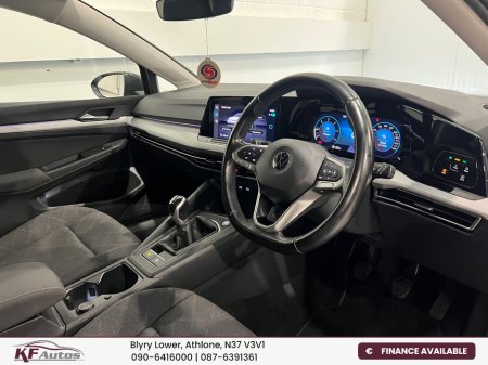 2022 Volkswagen Golf 2022 Volkswagen Golf Life 2.0TDI 6 Speed Manual 115bhp 5dr - 222 Reg €24,995 thumbnail