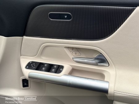 2023 Mercedes-Benz GLA Class GLA 180 d A/T Progressive €46,900 thumbnail