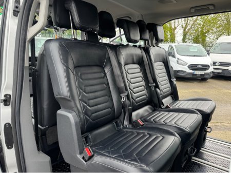 2025 Ford Tourneo Custom - thumbnail 11
