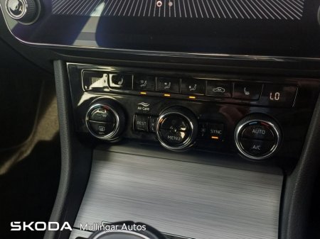 2023 Skoda Superb - thumbnail 19