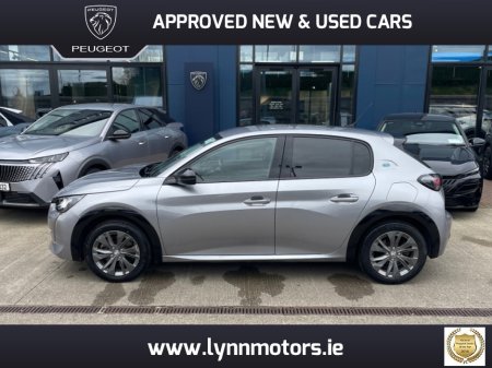 2023 Peugeot 208 - thumbnail 3