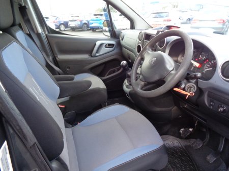 2013 Peugeot Partner 1.6 HDI Tepee S 92PS 5 Seats 5DR €8,900 thumbnail