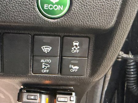 2017 Honda Fit  €13,990 thumbnail