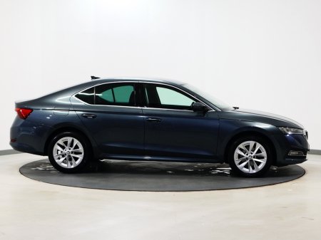 2021 Skoda Octavia *80* 2.0 TDI SE L 150PS 5DR €18,995 thumbnail