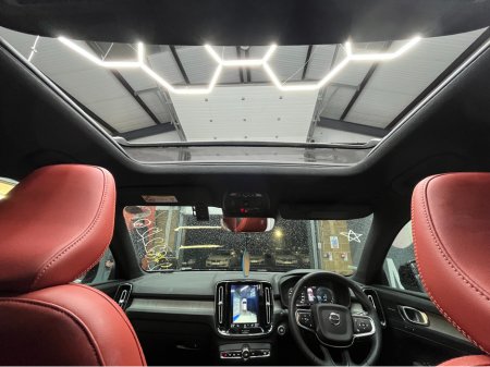 2020 Volvo XC40 €30950 2020 VOLVO XC40 RECHARGE PLUG-IN HYBRID T5 1.5 AUTOMATIC / CRUISE CONTROL / 360° PARKING CAMERA / ELECTRIC MEMORY & HEATED SEATS / HEATED STEERING WHEEL / PANORAMIC SUNROOF / HEATED REAR SEATS €30,950 thumbnail