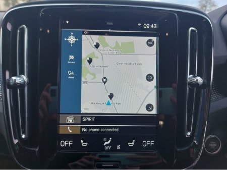 2023 Volvo XC40 T2 P R-DESIGN MAN 5DR €39,950 thumbnail