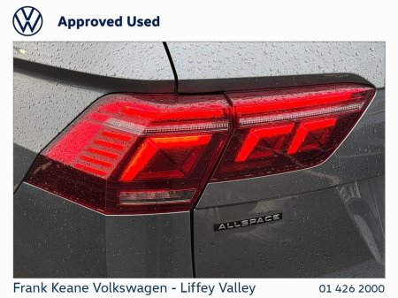 2023 Volkswagen Tiguan Allspace R-LINE AUTO 2.0 TDI 150HP *PLATINUM GREY* *7-SEATER* *SUNROOF* *CARPLAY & ANDROID AUTO* *REAR VIEW CAMERA* *PCP FINANCE AVAILABLE* €48,995 thumbnail