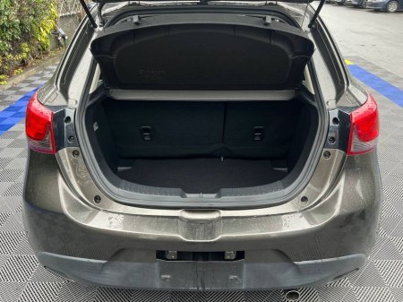 2016 Mazda Demio 1.3 SKYACTIV // HEATED SEATS // HEADS-UP DISPLAY // SERVICE HISTORY // BLUETOOTH MUSIC €10,900 thumbnail