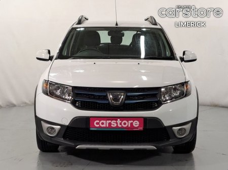 2015 Dacia Sandero Stepway TCe 90 S&S SIGNATURE €10,380 thumbnail