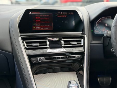 2020 BMW 8 Series - thumbnail 21