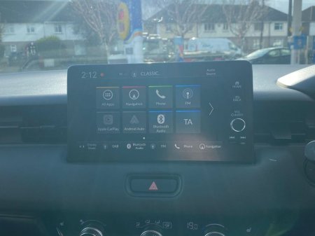 2025 Honda HR-V E:hev Elegance €38,995 thumbnail