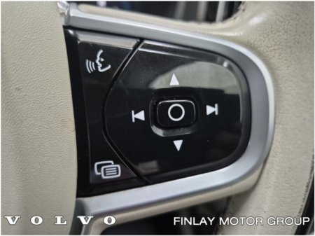 2021 Volvo XC60 - thumbnail 19