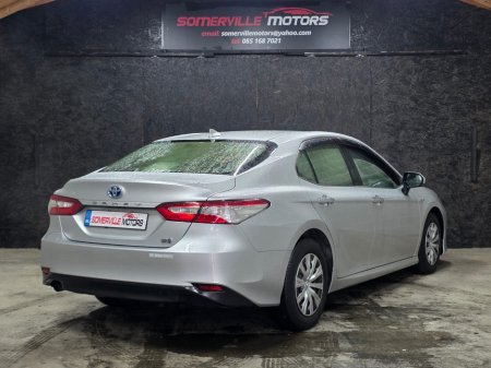 2020 Toyota Camry Petrol hybrid €19,999 thumbnail