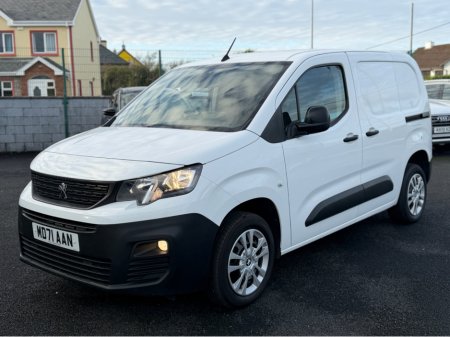 2022 Peugeot Partner PROFESSIONAL PREMIUM BLUEHDI L1 €14,950