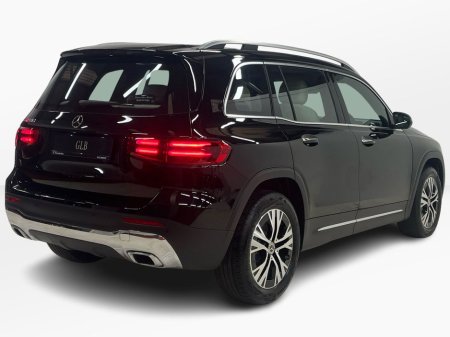 2025 Mercedes-Benz GLB - thumbnail 3